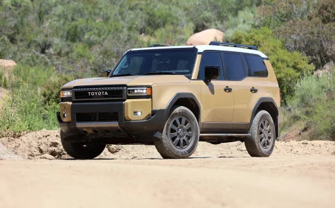 615299-toyota-land-cruiser-2024-le-grand-retour-d-une-legende.webp 615299-toyota-land-cruiser-2024-le-grand-retour-d-une-legende.webp